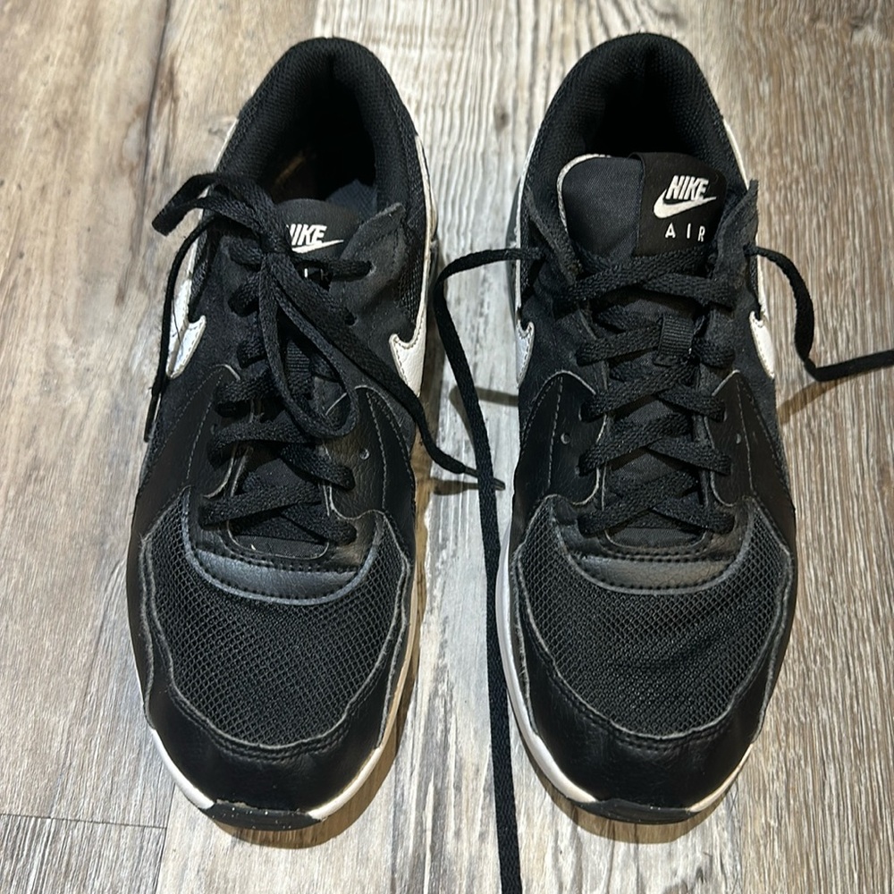 NIKE AIR MAX EXCEE SHOES